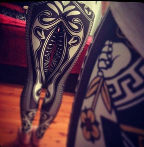 Poker Print Red Heart Queen Leggings Angelwarriorfitness.com
