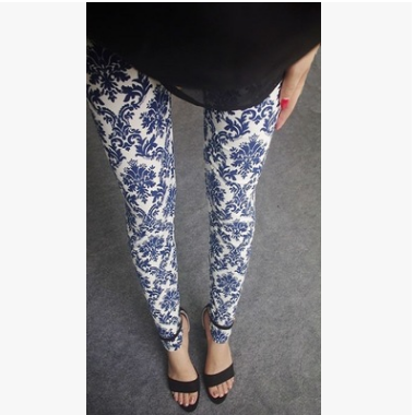 Printed Leggings polka dots Angelwarriorfitness.com
