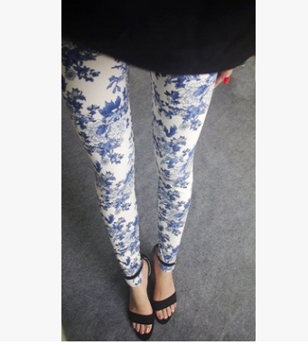 Printed Leggings polka dots Angelwarriorfitness.com