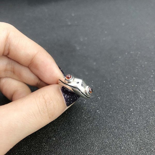 Retro Cute Frog Earring For Women Gold Silver Color Gothic Animal Pirecing Stud Earring Female Charm Jewelry Gift Angelwarriorfitness.com