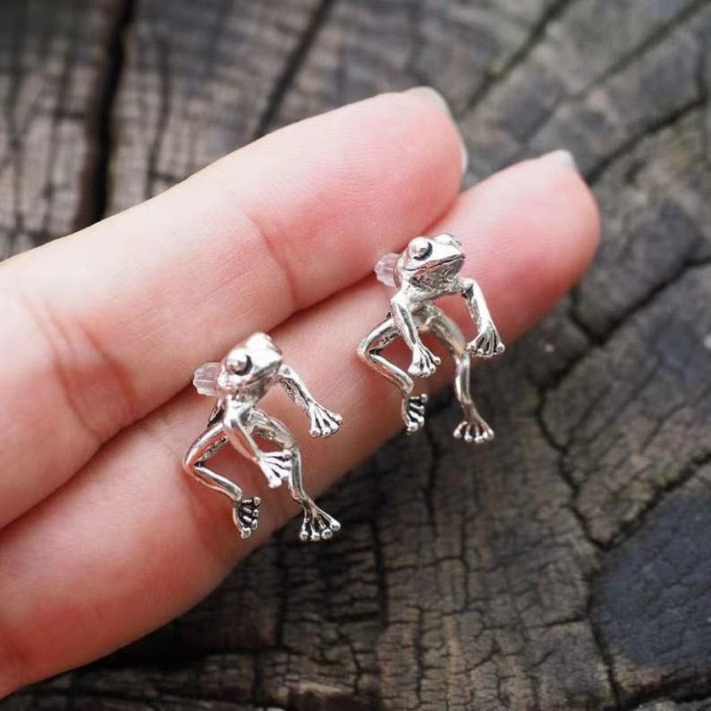 Retro Cute Frog Earring For Women Gold Silver Color Gothic Animal Pirecing Stud Earring Female Charm Jewelry Gift Angelwarriorfitness.com